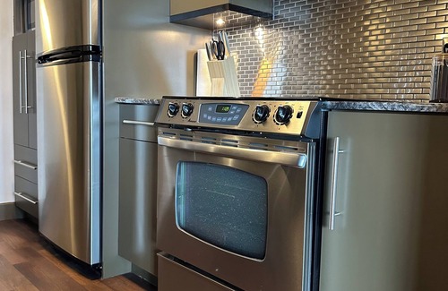 Saint-Roch Apartment | Le Condo Centre Urbain avec parking 31 jours et +