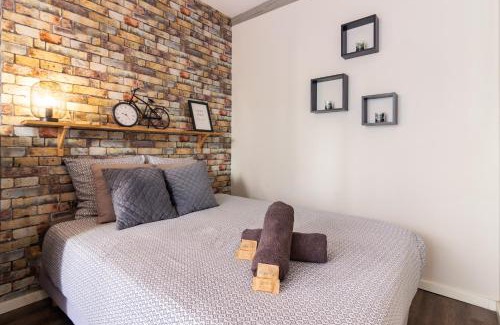 Castelnaudary Apartment | LE COSMO Du Grand Bassin Avec Terrasse