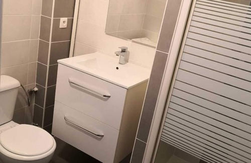 Algrange Apartment | Le Cosy Studio (Free parking) Whole apartment 15min from Luxembourg