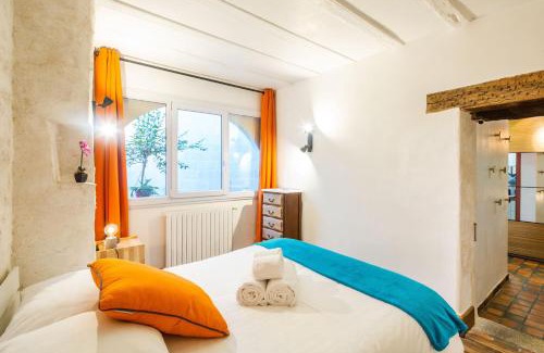 Richebourg - Saint-Clement Apartment | Le Cours Saint Pierre - Entre Château et Cathédrale