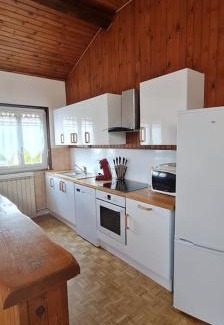 Saint-Jean-Soleymieux Apartment | Le Cruzillou