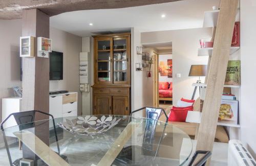 Saint-Denis-de-l'Hotel House | Le Dionysien * (petite maison avec terrasse)