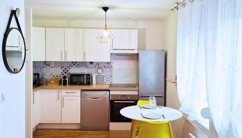 Saint-Helier Apartment | Le Fatsia - Rennes Gare T2
