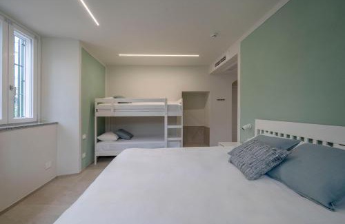 Olginate House | Le finestre sul Lago - Lake Como Front - Free Parking and AC