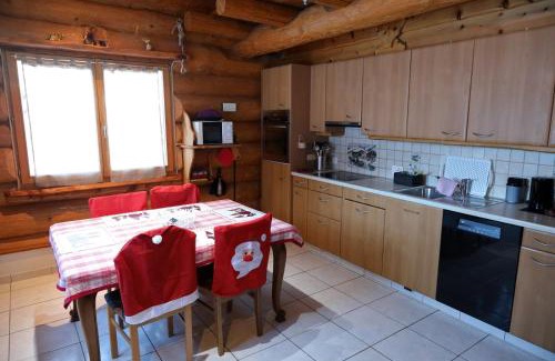 Chalais Ski Chalet | Le Gîte de Briey - Chalet complet