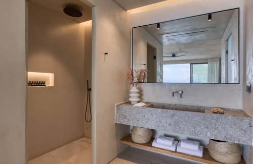 Evrostina Hotel | Le Grand Bleu Resort