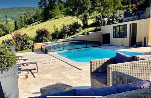 Sourcieux-les-Mines House | Le Grand Chacel