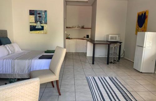 Franschhoek Apartment | Le Grec Wine Tram Apartment