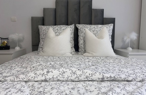 Conflans-Sainte-Honorine Apartment | Le Grenats