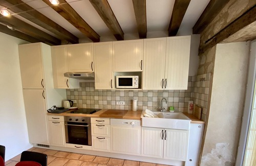 Saint-Macaire-du-Bois House | Le Grenier