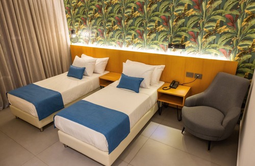 Haret Sakher Hotel | Le Grove Hotel