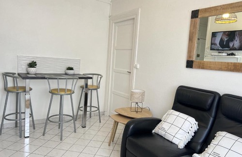 Calais City Center Apartment | Le Joly