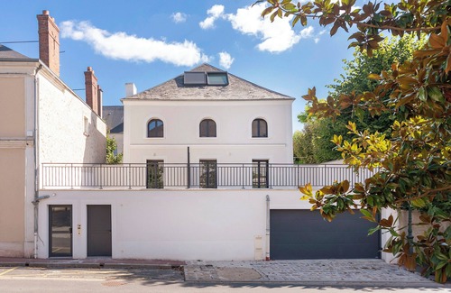 Etampes Apartment | Le Léon - Wifi - 400m Gare