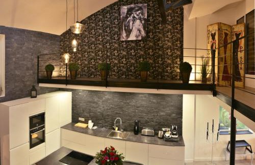 Jarville-la-Malgrange Apartment | Le LOFT, MoonLOVE, Jacuzzi et sauna privatifs sur terrasse, 120m2