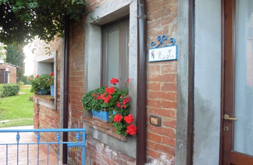 Valiano Apartment | Le Manzinaie - Villa Iris - Perfect for families or group of friends