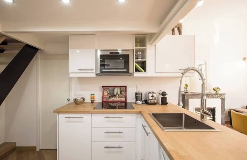 Saint-Gervais Apartment | Le Marais Elegance