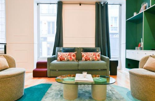 Arsenal Apartment | Le Marais Pl de la Bastille 3BD 3BTH for 10 guests