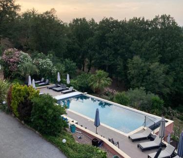 Les Adrets-de-l'Esterel Bed & Breakfast | Le Mas de la Verrerie