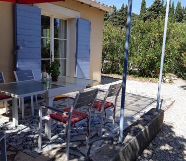 Loriol-du-Comtat House | Le Mas Mérindol Gîte Ventoux