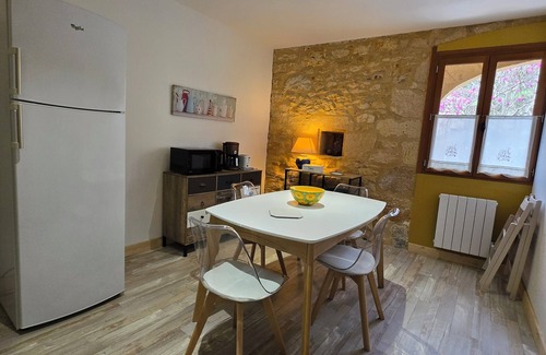 Montignac Apartment | Le Mas Viscomteaux Downtown Montignac Lascaux