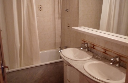 Les Deux Alpes Apartment | Le Meijotel, south-facing studio with garage, at the foot of the slopes, next to Le Jandry.