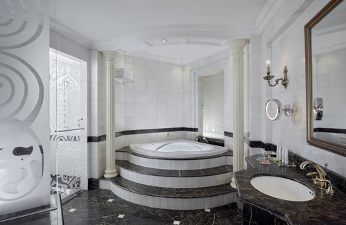 Ajyad Hotel | Le Meridien Makkah