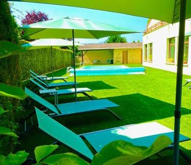 Quincie-en-Beaujolais Hotel | Le Mont Brouilly