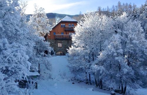 Saint-Andre-d'Embrun House | Le Moulin Ollivier