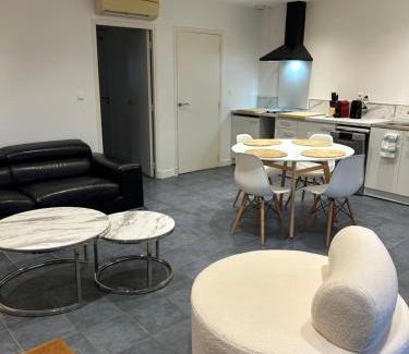 Aussonne Apartment | Le Mounestié