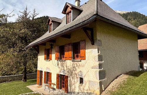 Saint-Pierre-de-Chartreuse House | Le Nid de Pajonnière en chartreuse