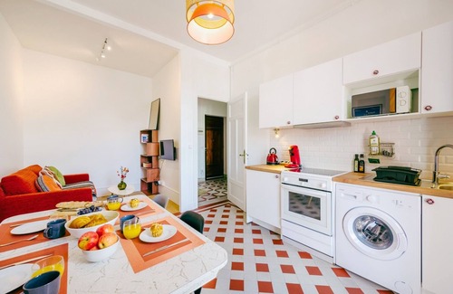 Voiron Apartment | Le Nid d'Ernest - One Bedroom Apartment, Sleeps 2