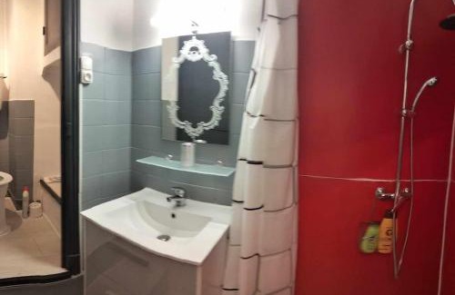 La Bourboule Apartment | Le Nid Douillet Baroque Linge fourni