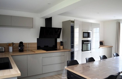 Beny-sur-Mer House | Le Nid Familial - Jardin, à 6km de la Plage