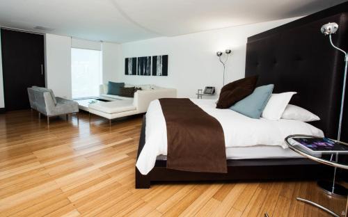 La Carolina Hotel | Le Parc Hotel, Beyond Stars