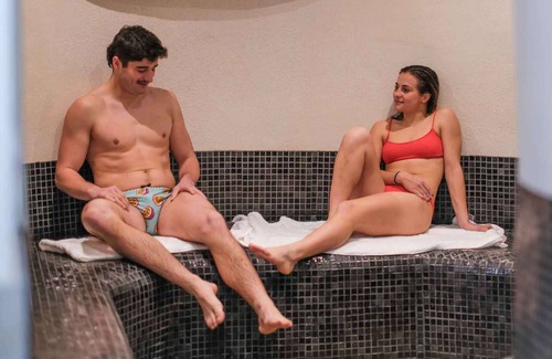 Roquemaure House | Le Pastel - Swim Spa - Hamman - Sauna - 2 people