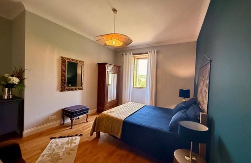 Saint-Romain House | Le Patio Bleu