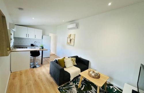Begles Apartment | Le Patio - Maison avec Jardin - WIFI