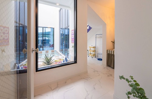 Pohang Villa | Le Pavilion Pool Villa