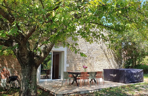 Flagey-Echezeaux House | Le Pavillon Vougeot - Bonnes Mares - SPA