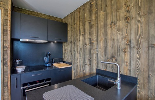 Sarlat-la-Caneda Cabin | Le Pech Éternel: SPA des Charmes cabin