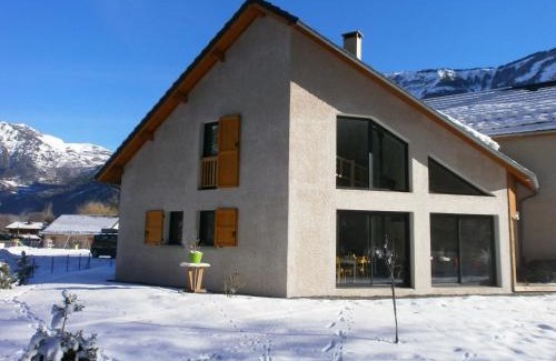 Le Bourg-d'Oisans Ski Chalet | Le Perce-Neige - Jacuzzi - Jardin - Gîtes - ALPES HUEZ