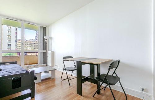 Aubervilliers Apartment | Le Petit Auber & son balcon, à 2 pas de Paris