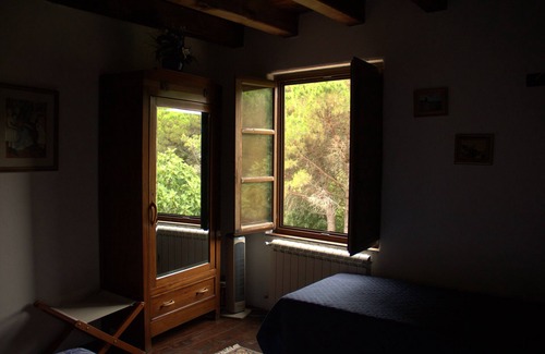 Vezzi Portio Hotel | Le Petit Chateau