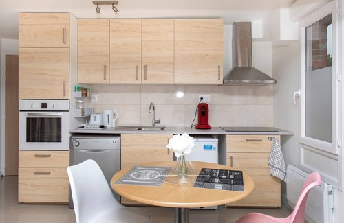 Brionne Apartment | Le Petit Pont - Charmant Studio à Brionne