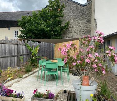 Doue-la-Fontaine House | Le petite maison de la Motte