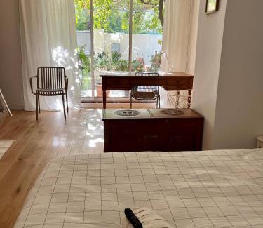 Saint-Jean-de-Vedas Apartment | Le Pistachier - Maison cozy avec jardin privatif