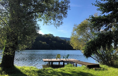 Hautecourt-Romaneche House | Le Ponton: a bohemian-style waterfront getaway just 1 hour from Lyon.