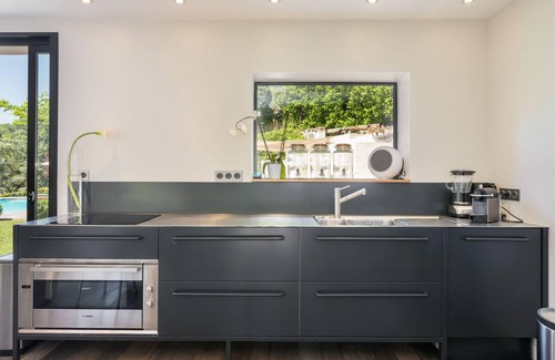 Saint-Cyr-au-Mont-d'Or Villa | Le Pressoir - Newly refurbished house with contemporary decoration