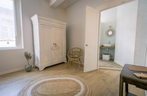 Loudun House | Le Prieuré Sainte Croix