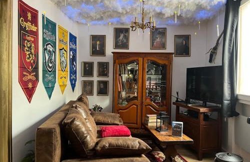 Marengo - Jolimont Apartment | Le Refuge mysterieux d'Harry proche Gare Toulouse